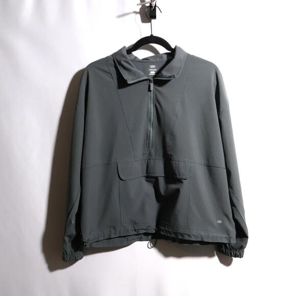 LEG3ND Charcoal Gray‎ 1/2 Zip Athletic Sweatshirt Womens Oversized S Boxy Legend - Picture 1 of 11